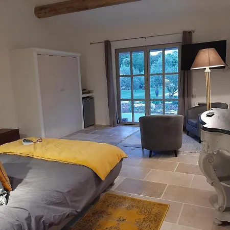 Au Clos Du Pressoir Sauna Et Piscine Au Coeur D'un Vignoble Alojamento de Acomodação e Pequeno-almoço 4*