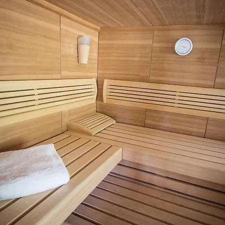 Au Clos Du Pressoir Sauna Et Piscine Au Coeur D'un Vignoble 4*