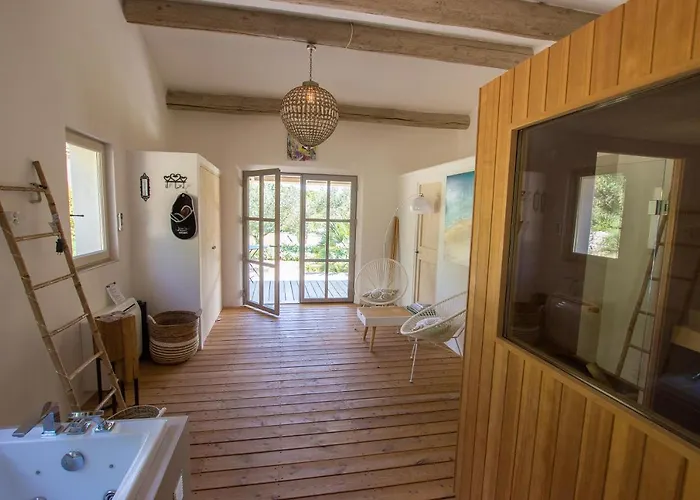 Au Clos Du Pressoir Sauna Et Piscine Au Coeur D'un Vignoble 4* Asperes