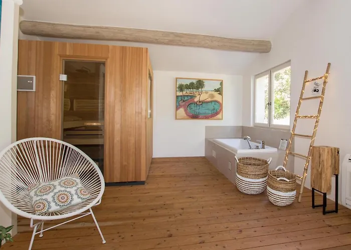 Au Clos Du Pressoir Sauna Et Piscine Au Coeur D'un Vignoble Bed & Breakfast