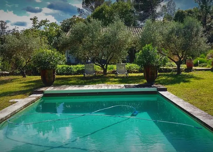 Bed & Breakfast Au Clos Du Pressoir Sauna Et Piscine Au Coeur D'un Vignoble